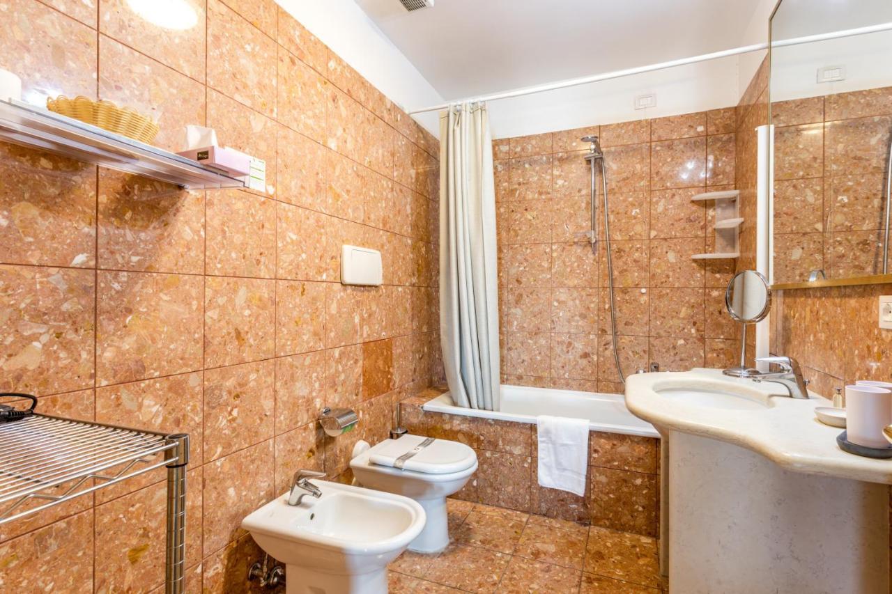 Molino Stucky Residence Suites Venedig Exteriör bild
